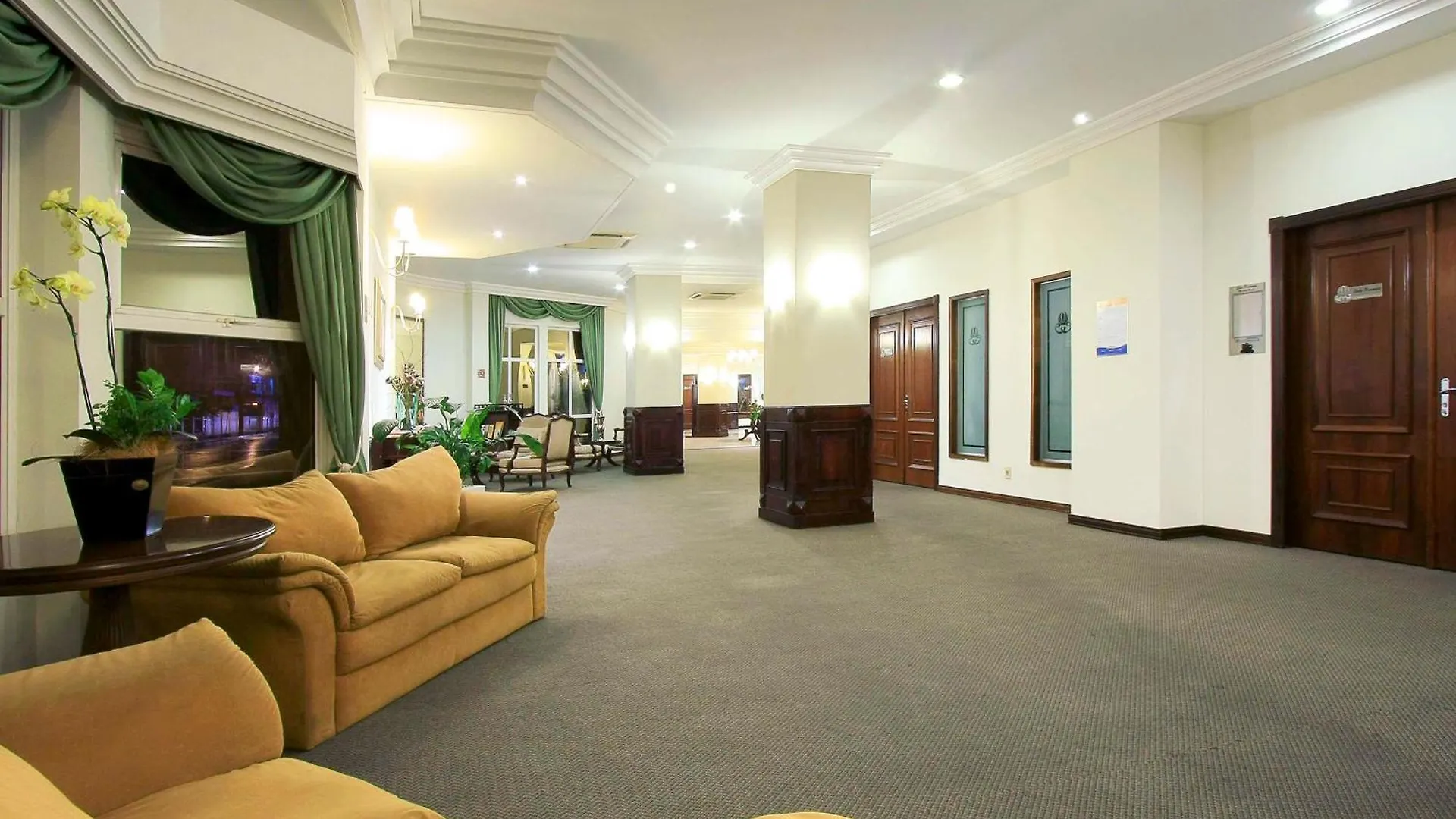 **** فندق Mercure Jaraguá do Sul البرازيل