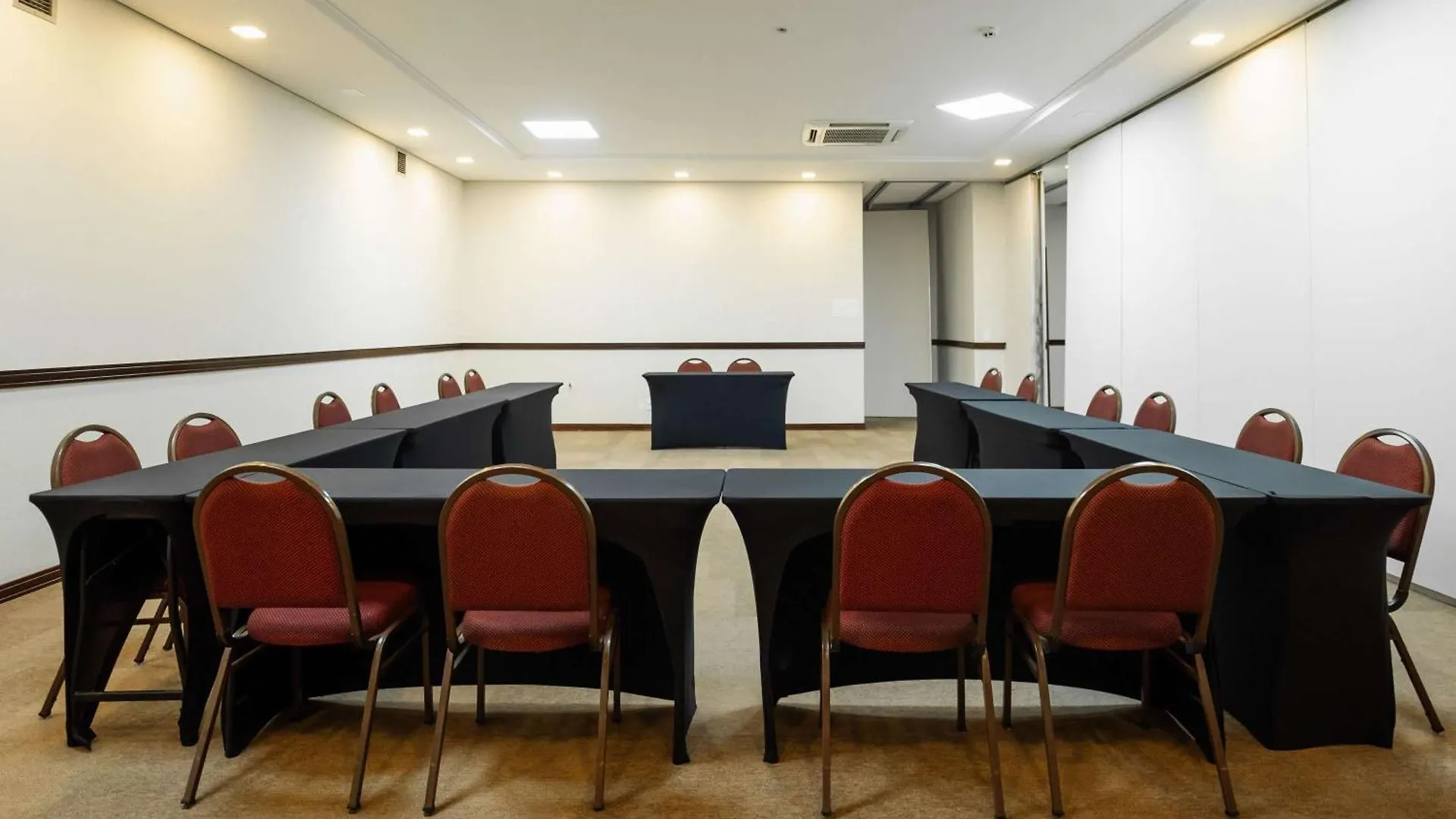 **** מלון Mercure Jaraguá do Sul ברזיל