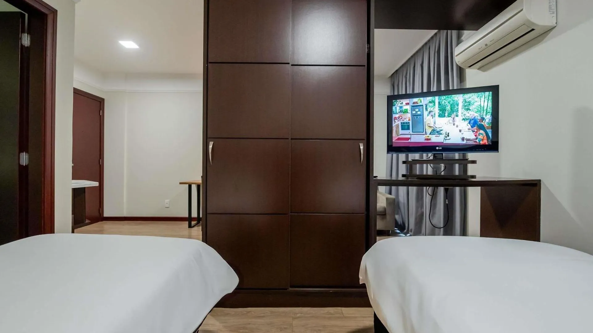 Mercure Jaraguá do Sul מלון